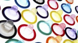 Taxer les contraceptifs comme les condoms, nouvelle idée de Jean-François Lisée